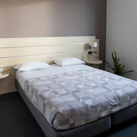 Hotel Giallo Noceto