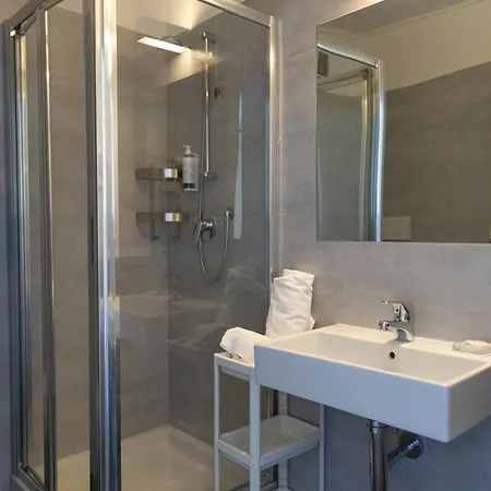 Hotel Giallo