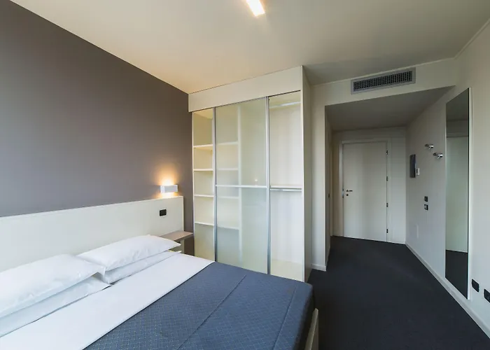 Ξενοδοχείο Giallo 3*